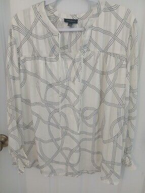 TAMARA H. White Geometric Pattern Long-Sleeve Blouse